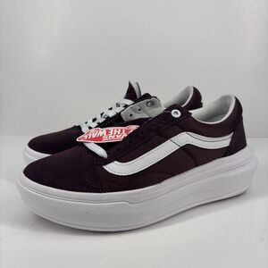 Vans Women's Sneakers in Black and White